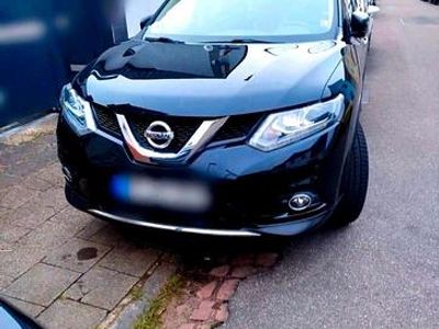 Schwarz Gebraucht 2017 Nissan X-Trail Tekna SUV | 17.999 € (Etwas zu teuer)