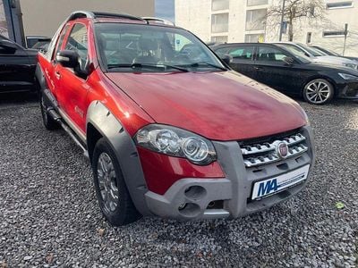Rot Gebraucht 2013 Fiat Strada S Abholung | 11.300 €