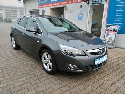 Grau Gebraucht 2012 Opel Astra Sport Limousine | 2.999 € (Fairer Preis)