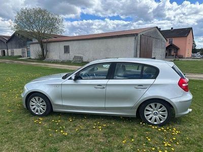 Second-hand BMW 120 Sport Line 177 CP (130 kW) 2009 Argintiu Hatchback