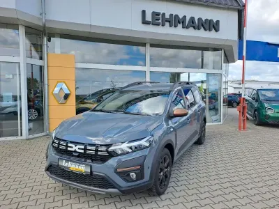 Używany Dacia Jogger Extreme 101 KM (74 kW) 2025 Szary Minivan