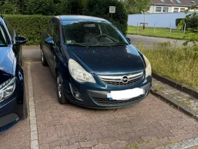 Gebraucht Opel Corsa 69 PS (50 kW) 2011 Blau Kleinwagen