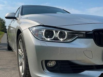 Gebraucht BMW 328 245 PS (180 kW) 2012 Silber Limousine