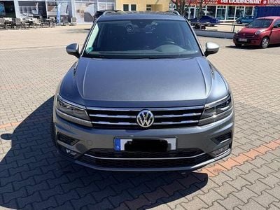 Usata VW Tiguan Allspace Comfortline 150 CV (110 kW) 2021 Argento SUV