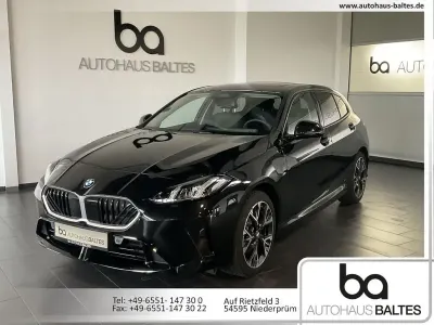 Gebraucht BMW 120 M Sport 170 PS (125 kW) 2025 Saphirschwarz met. Kleinwagen