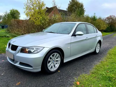 Gebraucht BMW 318 122 PS (89 kW) 2006 Grau Limousine