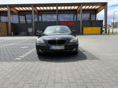 Gebraucht BMW 525 Exclusive 197 PS (144 kW) 2009 Schwarz Limousine
