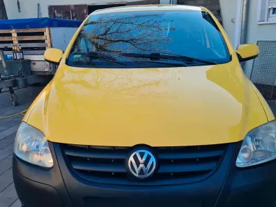 Second-hand VW Fox 54 CP (39 kW) 2006 Galben Hatchback