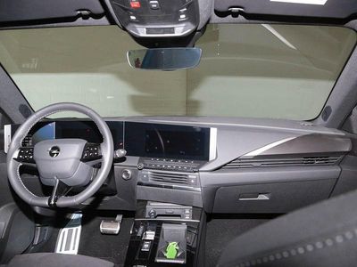 Metallic Gebraucht 2023 Opel Astra Limousine | 31.790 € (Etwas zu teuer)