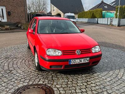 Gebraucht VW Golf IV 100 PS (73 kW) 1998 Rot Kleinwagen