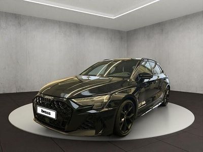 Mythosschwarz metallic Gebraucht 2026 Audi RS3 Sportback Ambiente Kleinwagen | 70.800 € (Etwas zu teuer)