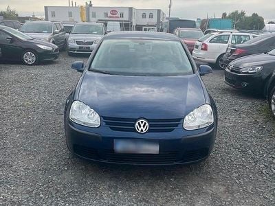 Usata VW Golf IV 105 CV (77 kW) 2005 Berlina