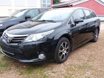 gebraucht Toyota Avensis Combi 1.6 Life