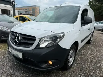 Gebraucht Mercedes Citan 109 90 PS (66 kW) 2018 Weiß Van / Kleinbus