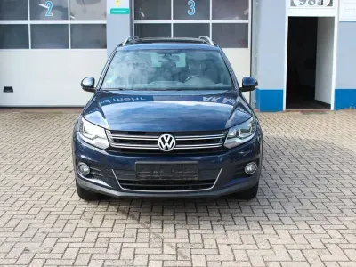 Gebraucht VW Tiguan LOUNGE 150 PS (110 kW) 2016 Blau SUV
