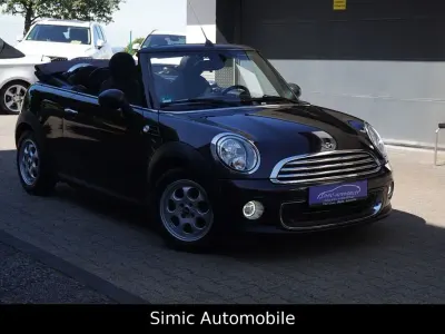 Gebraucht Mini One Cabriolet 98 PS (72 kW) 2015 Iced chocolate metallic Cabrio