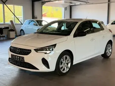 Używany Opel Corsa Elegance 101 KM (74 kW) 2023 Biały Hatchback