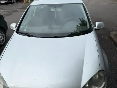 Gebraucht VW Golf V 115 PS (84 kW) 2004 Silber Kleinwagen