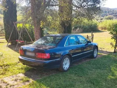 Gebraucht Audi A8 Ambiente 179 PS (131 kW) 2002 Blau Limousine