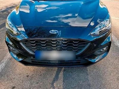Second-hand Ford Focus ST-Line 150 CP (110 kW) 2019 Negru Break