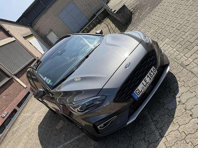 Usata Ford Focus Active 182 CV (133 kW) 2019 Grigio Station wagon