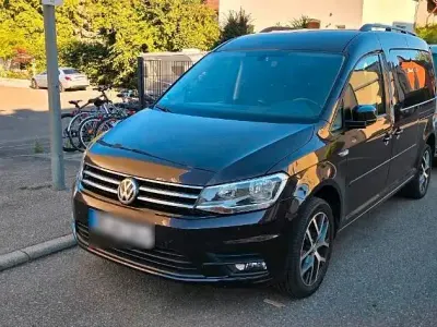 Gebraucht VW Caddy Maxi Comfortline 102 PS (75 kW) 2016 Violett Van / Kleinbus