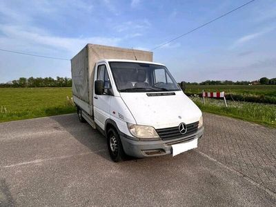 gebraucht Mercedes Sprinter 211 CDI PRITSCHE PLANE AHK SERVO