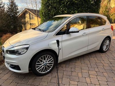 BMW 225