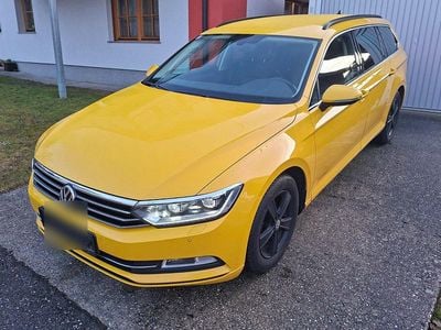 Gebraucht VW Passat 150 PS (110 kW) 2019 Gelb Kombi