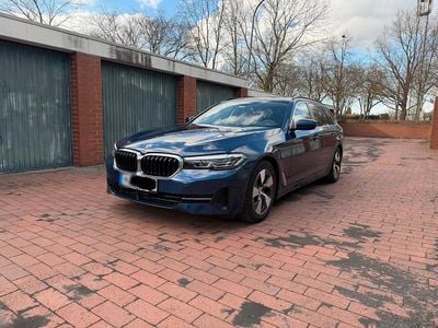 Gebraucht BMW 520 Sport Line 190 PS (139 kW) 2021 Blau Kombi