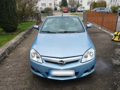 Gebraucht Opel Tigra Enjoy 90 PS (66 kW) 2005 Silber Cabrio