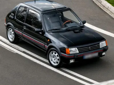 Gebraucht Peugeot 205 GTi 122 PS (89 kW) 1990 Schwarz Kleinwagen