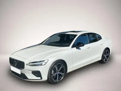 Gebraucht Volvo S60 Ultimate 250 PS (183 kW) 2023 Manufacturer Limousine