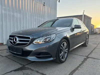 Gebraucht Mercedes E220 170 PS (125 kW) 2016 Grau Limousine
