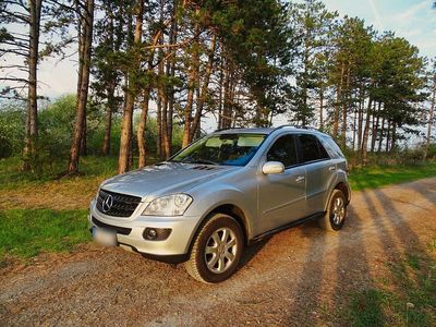 Gebraucht Mercedes ML350 190 PS (139 kW) 2007 Silber SUV