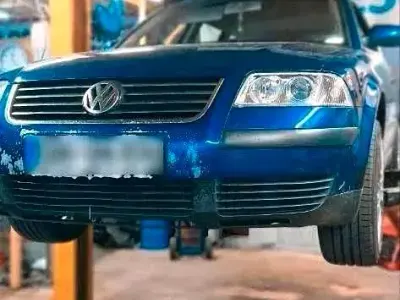 Gebraucht VW Passat 150 PS (110 kW) 2001 Blau Kombi