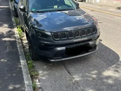 Gebraucht Jeep Compass 80th Anniversary 150 PS (110 kW) 2022 Grau SUV