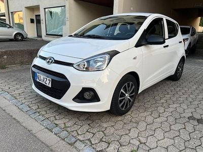 Gebraucht Hyundai i10 Classic 67 PS (49 kW) 2014 Weiß Kleinwagen