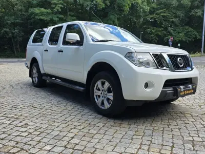 Gebraucht Nissan Navara SE 190 PS (139 kW) 2011 Weiß Pickup