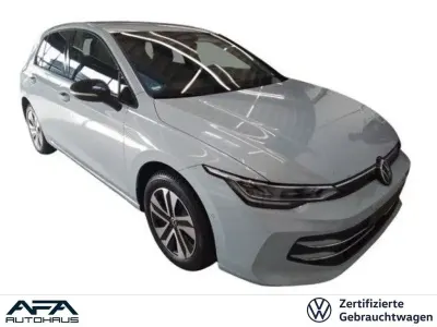 Gebraucht VW Golf VIII 150 PS (110 kW) 2025 Blau Limousine