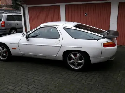 Usata Porsche 928 300 CV (220 kW) 1982 Bianco Coupé
