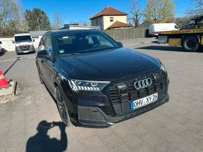 Gebraucht Audi Q7 S-Line 286 PS (210 kW) 2019 Orcaschwarz metallic SUV