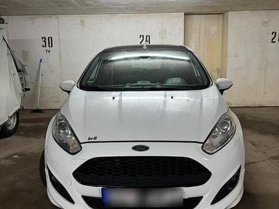 Gebraucht Ford Fiesta ST-Line 101 PS (74 kW) 2017 Weiß Kleinwagen