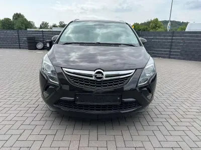 Gebraucht Opel Zafira Tourer Innovation 170 PS (125 kW) 2015 Braun Van / Kleinbus