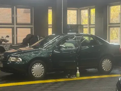 Gebraucht Audi A4 203 PS (149 kW) 1996 Grün Limousine