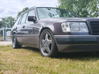 Gebraucht Mercedes 230 136 PS (100 kW) 1991 Kombi