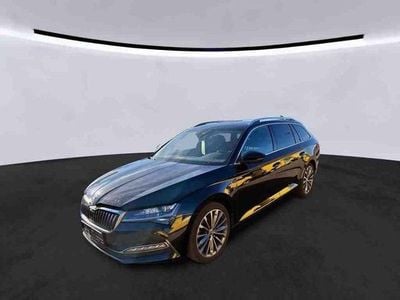 Schwarzmagic perleffekt Gebraucht 2023 Skoda Superb LAURIN & KLEMENT Kombi | 36.888 € (Guter Preis)