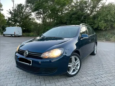 Gebraucht VW Golf VI Comfortline 105 PS (77 kW) 2011 Blau Kleinwagen