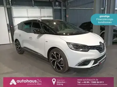 Gebraucht Renault Grand Scénic IV Black Edition 159 PS (116 kW) 2022 Weiß Van / Kleinbus