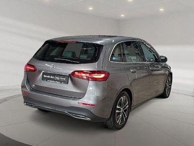 Usata Mercedes B200 Progressive 163 CV (119 kW) 2024 Grigio Monovolume